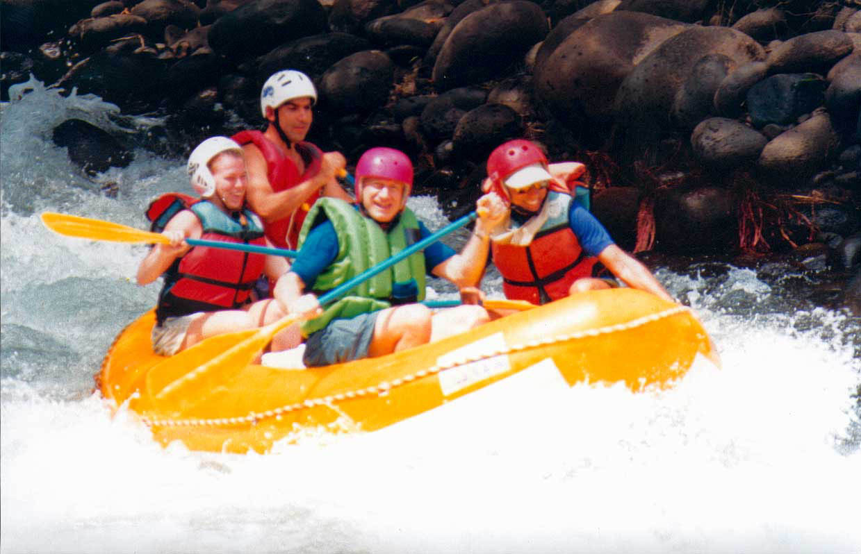 Sarapiqui-whitewater--group